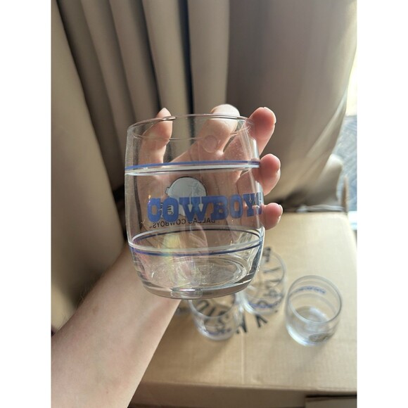 Vintage Dallas Cowboys Glass Football Drinking Glass 8 Set  - 8 Oz Cup NFL - Picture 4 of 5